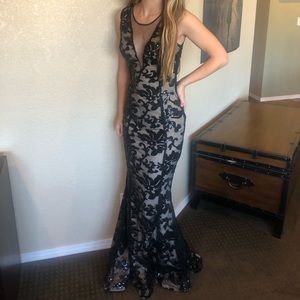 Beautiful Black Windsor Homecoming/Prom Dress!